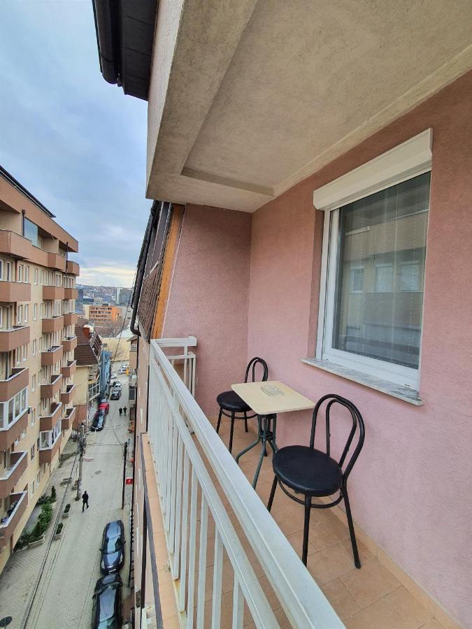 Zogu Apartments - City Center Pristina Eksteriør billede