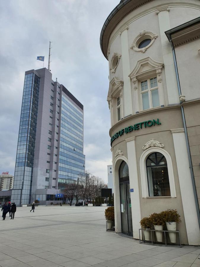 Zogu Apartments - City Center Pristina Eksteriør billede